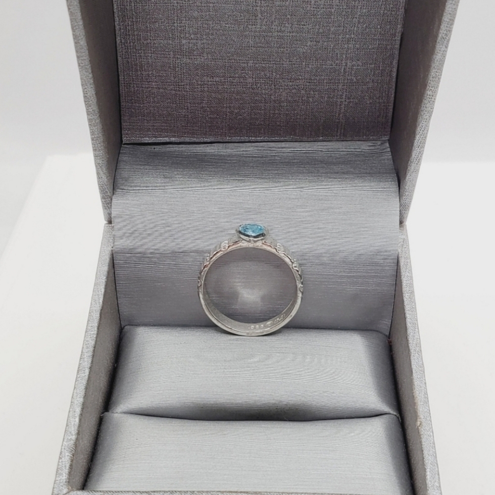 Silver Heart Ring - Picture 4 of 7